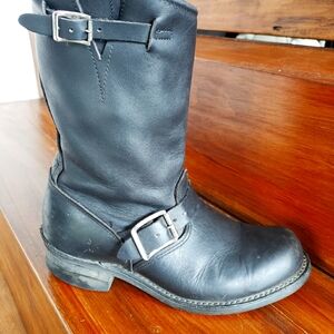 Frye Engineer 8 black size 8